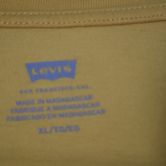 Levi's T - Picture 4 of 5